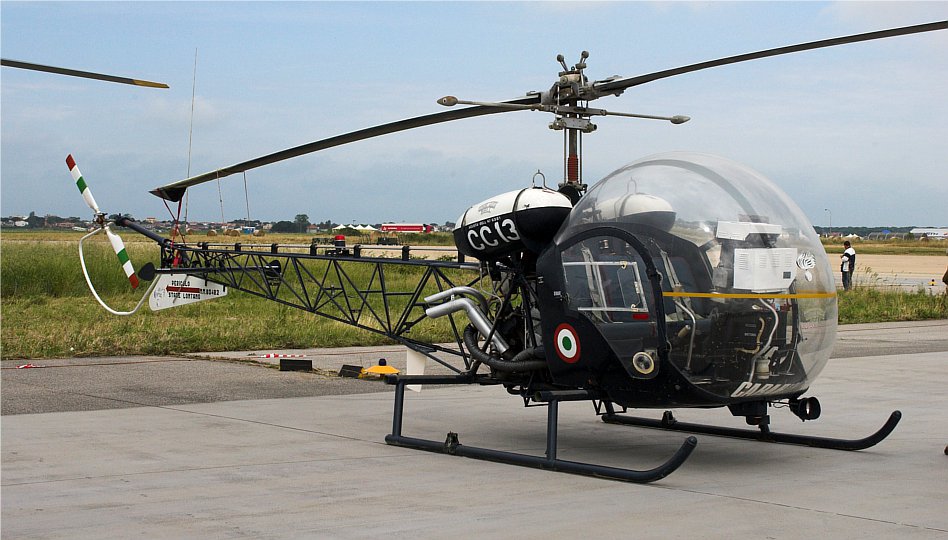 AB-47G-2 conservato dal Servizio Volo dell'Arma dei Carabinieri. AB-27G-2 CC-13