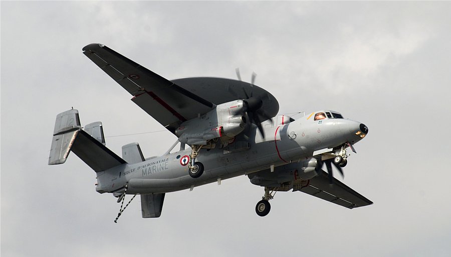 E-2C HAWKEYE in volo