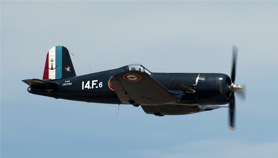 F4U Corsair in volo