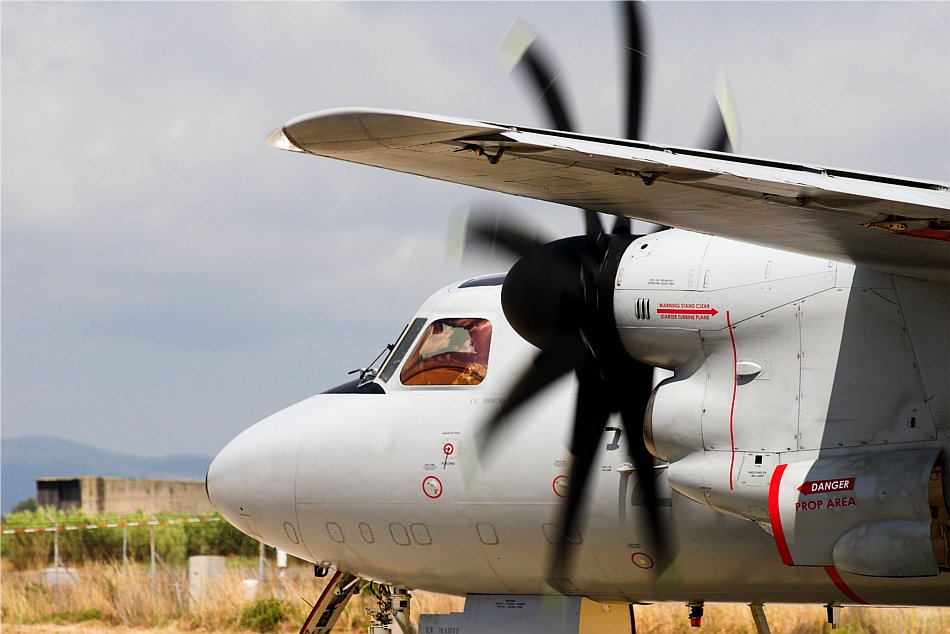 E-2C HAWKEYE