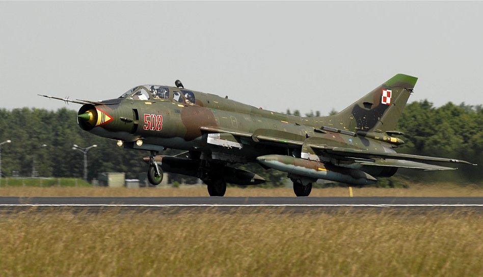 Polish Air Force: Su-22UM-3K 8.elt WLOP Su-22UM-3K 8.elt