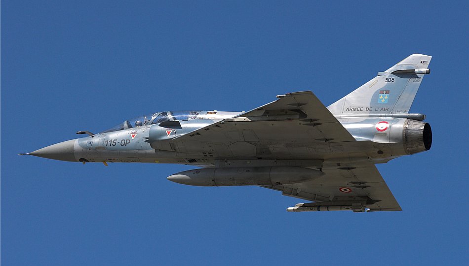 Mirage 2000B in volo 