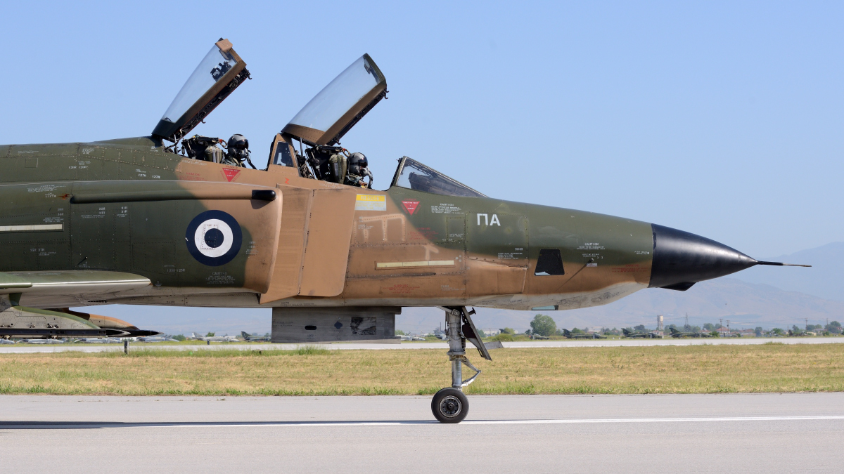 The RF-4E front and back office - copyright © Mauro Finati - click for the slideshow
