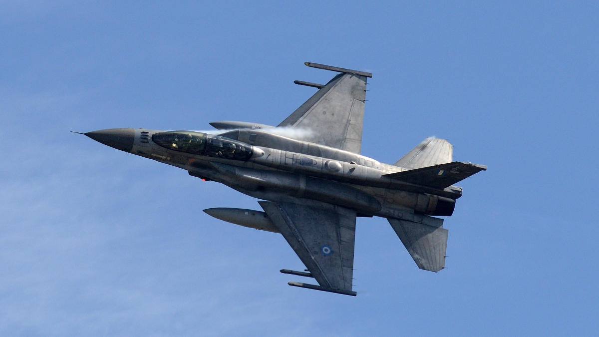 Lockheed-Martin F-16D-52 from 337 Mira - copyright © Mauro Finati - click for the slideshow