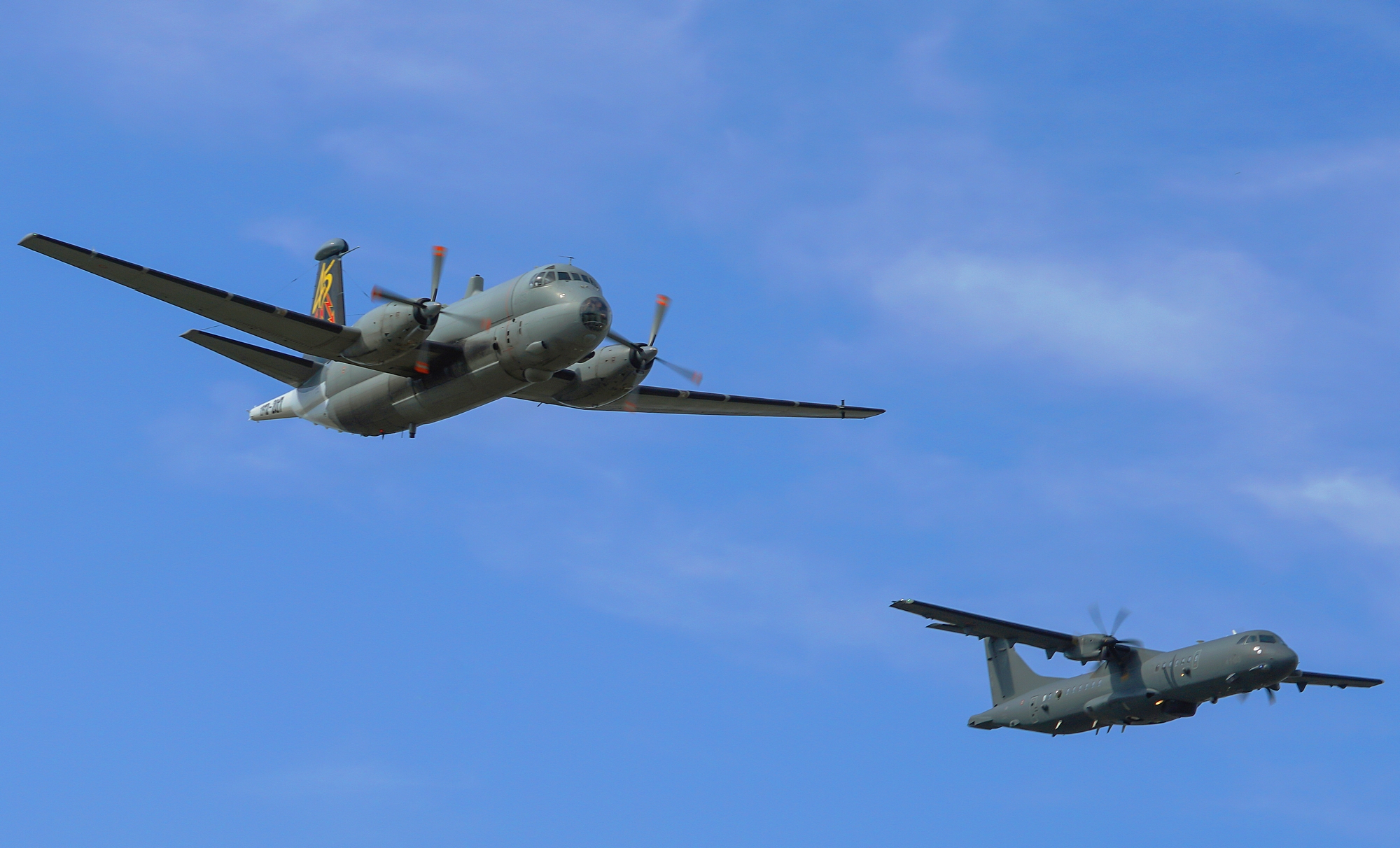 Atlantic e P-72A in volo insieme/ph. Marco Bazzan