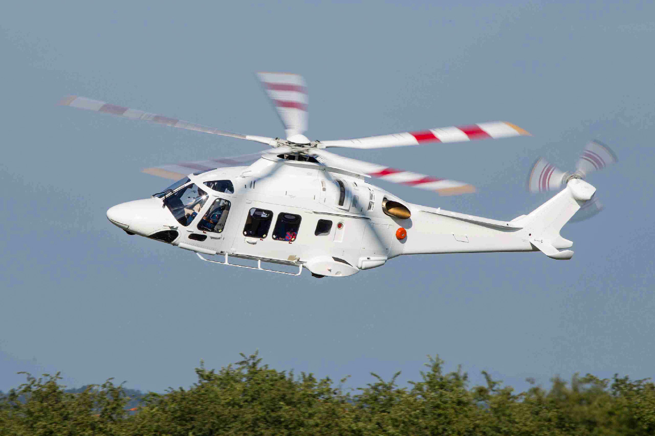 Uno dei prototipi dell'AW.169 durante un volo test (Leonardo) Uno dei prototipi dell'AW.169 durante un volo test